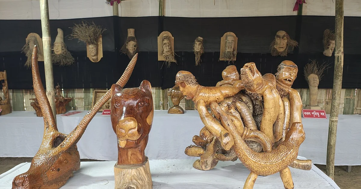 Wooden carved toys